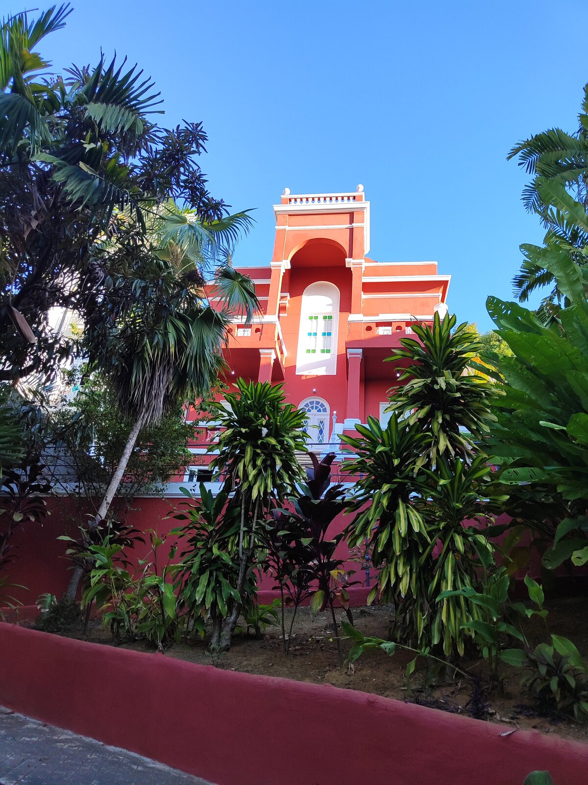 Fachada da Villa Dourada Guesthouse em Santa Teresa, Rio de Janeiro
